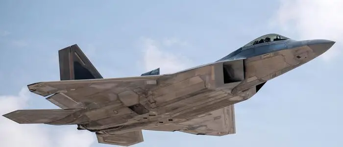 Guerra in Medio Oriente, jet Usa abbattuto in Iran: un pilota salvato, l’altro disperso\n