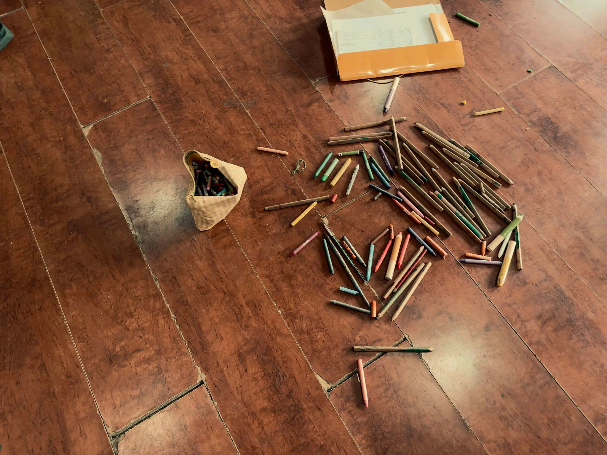 “Ridere di cuore”, a Cosenza l’arte diventa educazione e comunità\n