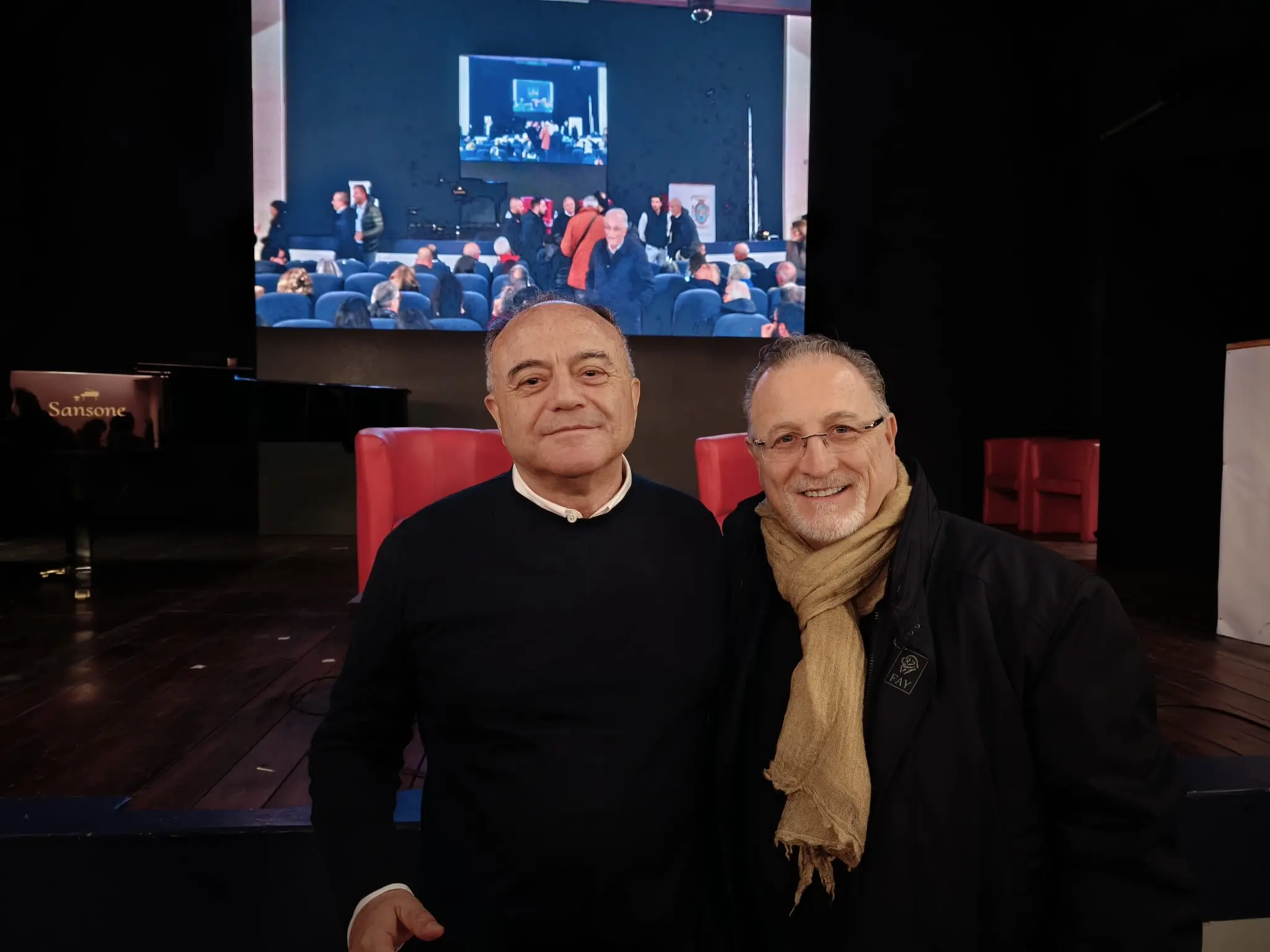 L’importanza delle radici,\u00A0Nicaso: «Vivo in America\u00A0da 36 anni ma con la testa dalla Calabria\u00A0non sono mai partito»\n