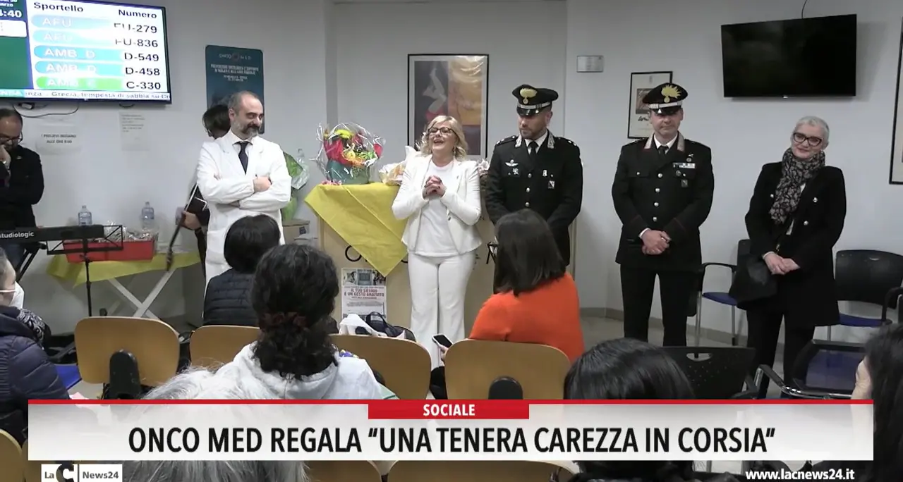 Oncomed regala \"na tenera carezza in corsia\"