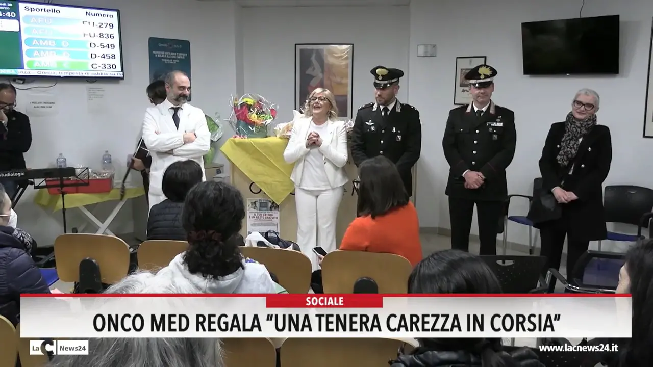 Oncomed regala \"na tenera carezza in corsia\"