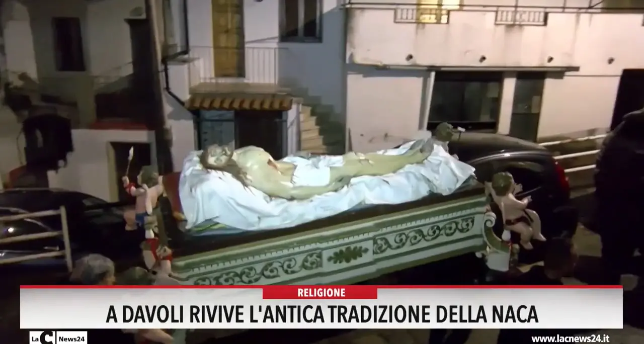 A Davoli rivive l'antica tradizione della Naca