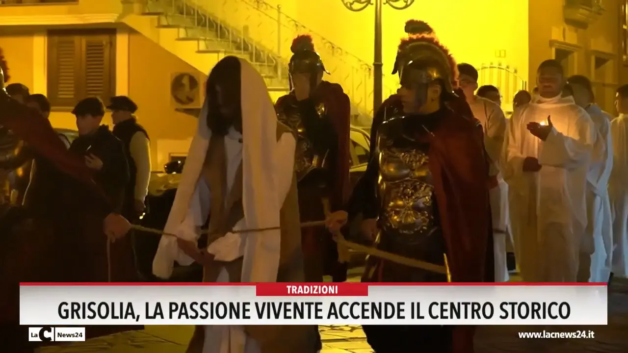 Grisolia, la Passione vivente accende il centro storico