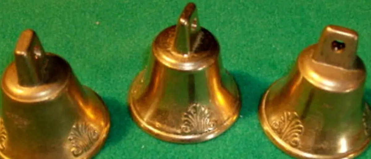 Via del Corso, denunciati cinque truffatori del gioco delle tre campanelle\n