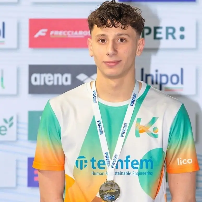 Nuoto, il 15enne vibonese Daniel Lico medaglia di bronzo ai campionati nazionali giovanili di Riccione\n
