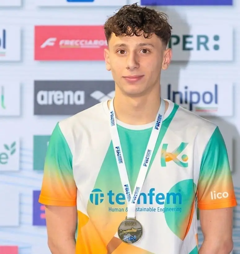 Nuoto, il 15enne vibonese Daniel Lico medaglia di bronzo ai campionati nazionali giovanili di Riccione\n
