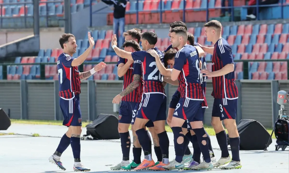 Il Cosenza batte il Foggia e si prende il terzo posto: al Marulla decide Ciotti\n