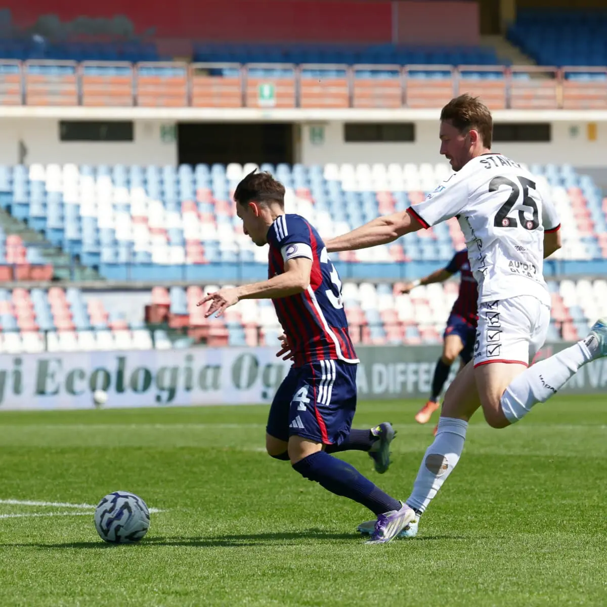 Cosenza-Foggia: Beretta è un gladiatore, a Florenzi manca solo il gol\n