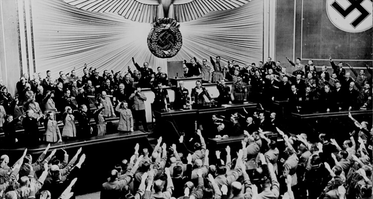 Per la prima volta online i nomi degli iscritti al partito\u00A0nazista\u00A0in\u00A0Germania tra il 1925 e il 1945\n