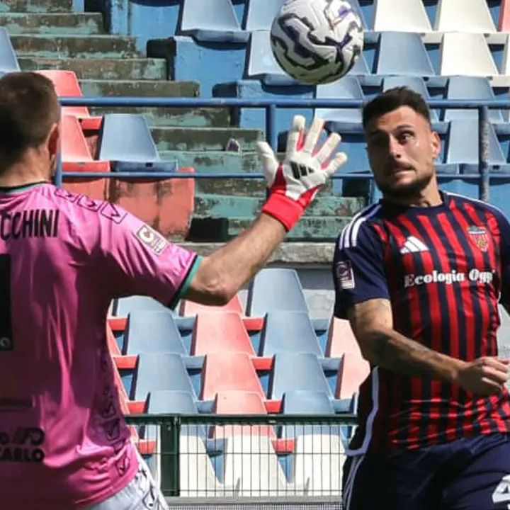 Cosenza, Buscè è terzo nella storia: Roselli alle spalle, ora insegue Sonzogni\n