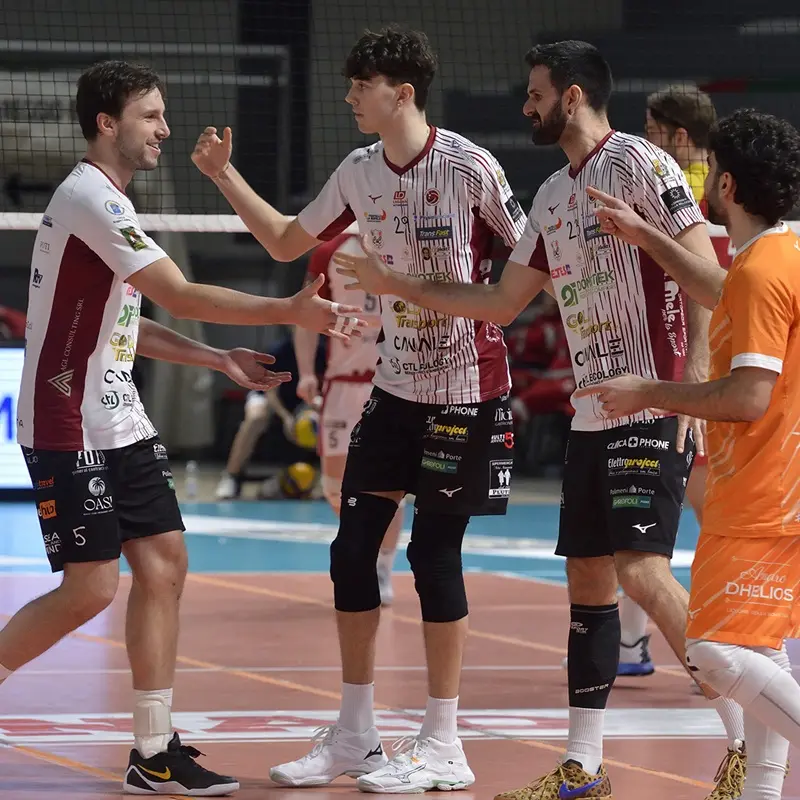 Play-off, Domotek Reggio Calabria oggi in trasferta per la gara 3 contro Conad Reggio Emilia\u00A0\n