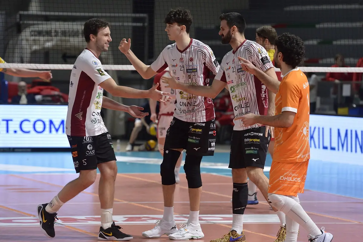 Play-off, Domotek Reggio Calabria oggi in trasferta per la gara 3 contro Conad Reggio Emilia\u00A0\n
