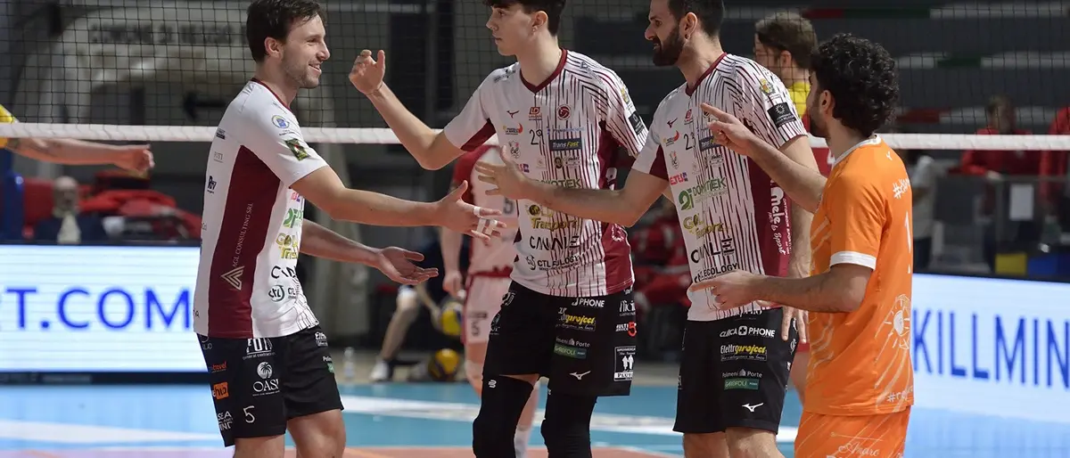 Play-off, Domotek Reggio Calabria oggi in trasferta per la gara 3 contro Conad Reggio Emilia\u00A0\n