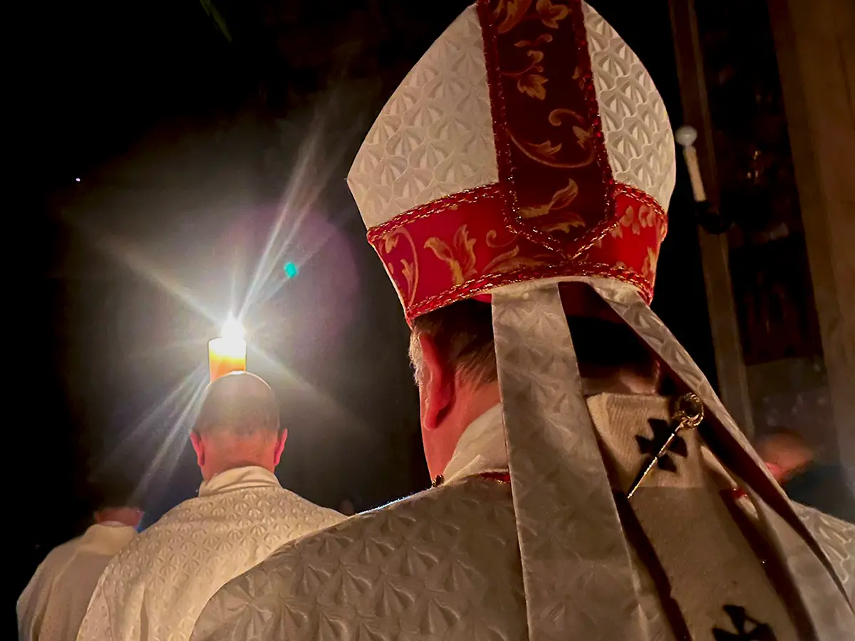 Veglia di Pasqua, il messaggio di monsignor Maniago:\u00A0«Non un rito da ripetere ma una vita da trasformare»\n