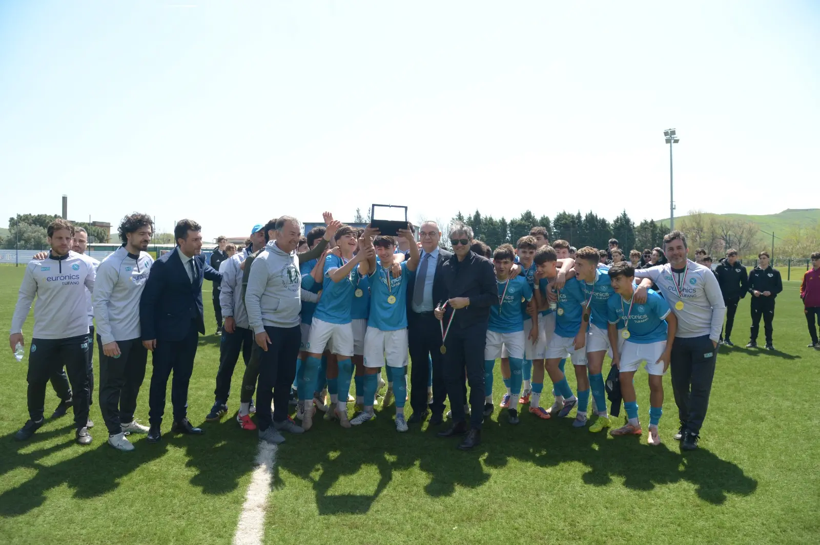 Catanzaro, il Napoli si aggiudica la prima edizione di “Alba dei campioni Calabria”: tre giorni di sport e solidarietà promossi dalla fondazione Vialli-Mauro\n