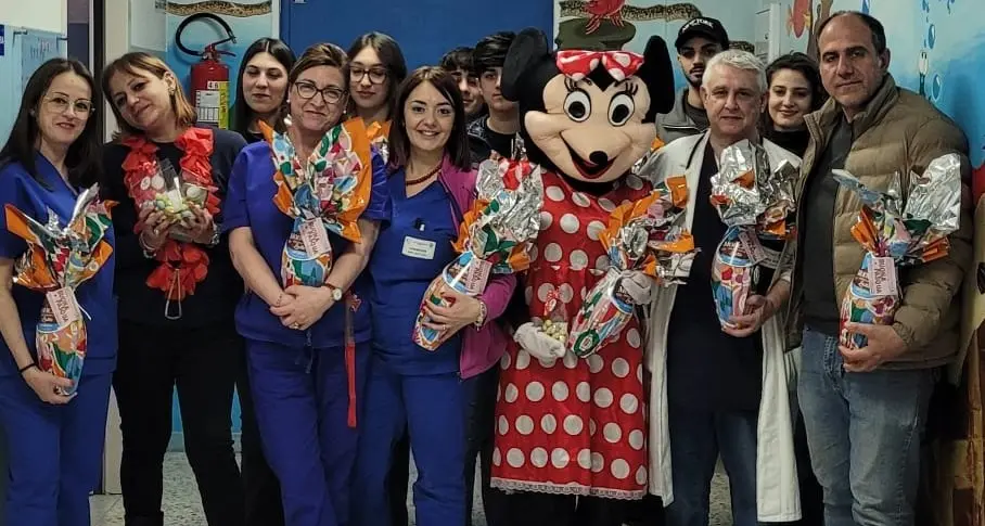 Pasqua di solidarietà per i bambini del reparto di Pediatria e Neonatologia dello Jazzolino di Vibo\n