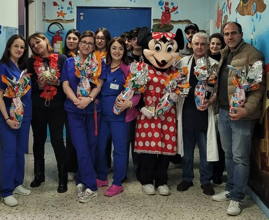 Pasqua di solidarietà per i bambini del reparto di Pediatria e Neonatologia dello Jazzolino di Vibo\n