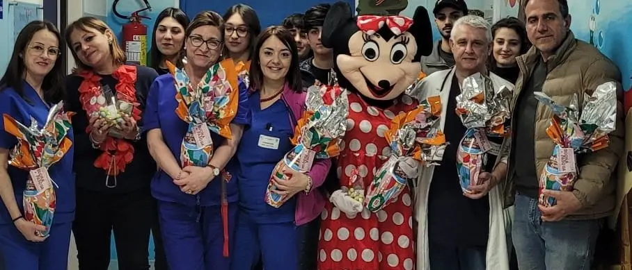 Pasqua di solidarietà per i bambini del reparto di Pediatria e Neonatologia dello Jazzolino di Vibo\n