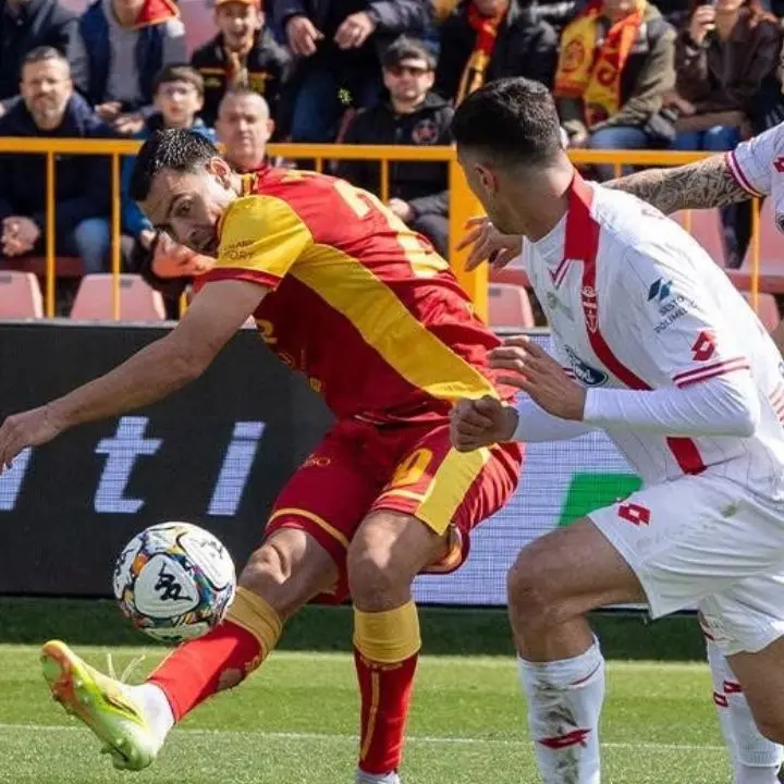 Beffa per il Catanzaro contro il Monza, la squadra lombarda pareggia all’ultimo minuto: finale 1-1\n