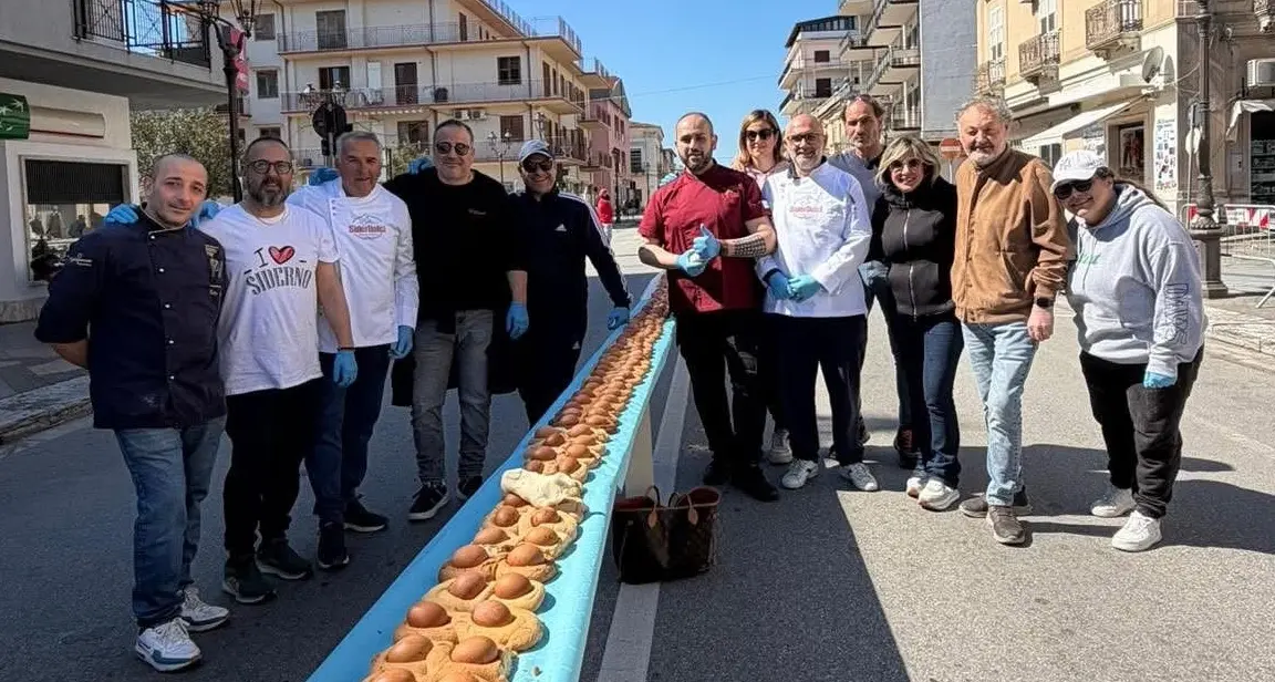 Quasi 550 metri di dolcezza, a Siderno una “sguta” da guinness\n