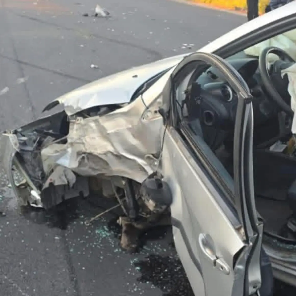 Incidente sulla statale 106 a Corigliano Rossano, scontro tra due auto: ci sono feriti\n