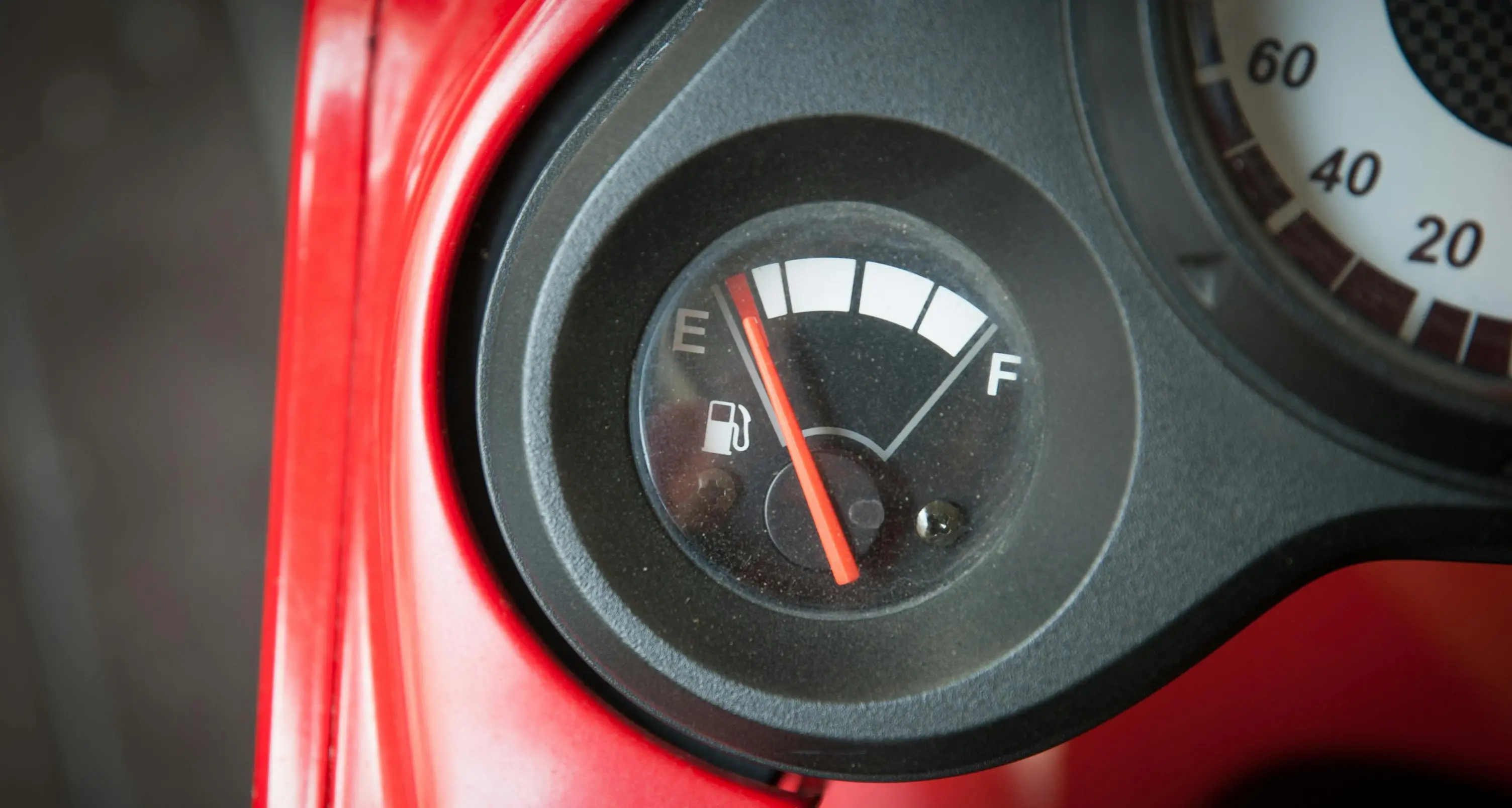 Gli aumenti bruciano i bonus, Governo e Ue valutano razionamento e misure d’emergenza\n