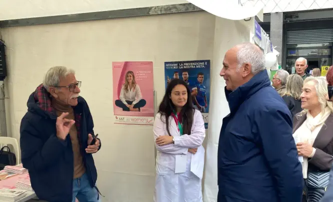 Cosenza “città in salute”: tre giorni di screening gratuiti in Piazza dei Bruzi\n