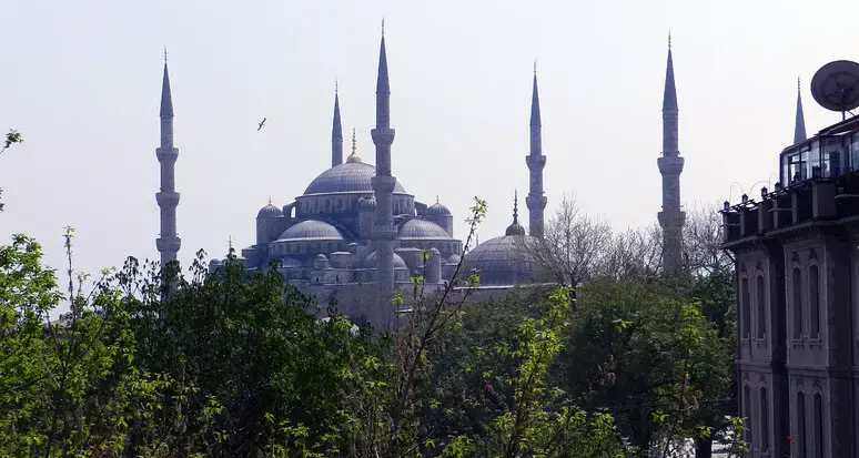 Istanbul, sparatoria nei pressi del consolato israeliano: tre sospetti “neutralizzati” dalla polizia\n