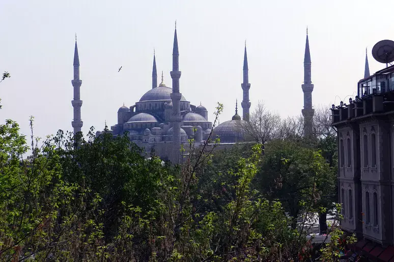 Istanbul, sparatoria nei pressi del consolato israeliano: tre sospetti “neutralizzati” dalla polizia\n