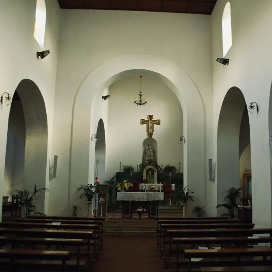 Palizzi, ostie consacrate rubate e sparse in chiesa: nuovo atto sacrilego a due mesi dal caso del cimitero\n