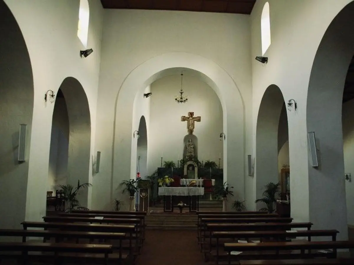 Palizzi, ostie consacrate rubate e sparse in chiesa: nuovo atto sacrilego a due mesi dal caso del cimitero\n