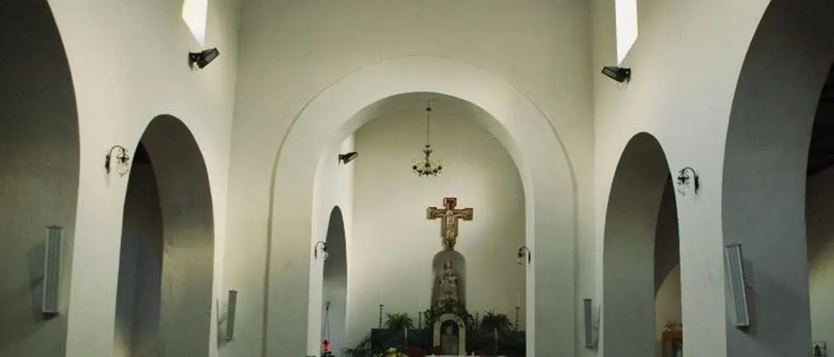 Palizzi, ostie consacrate rubate e sparse in chiesa: nuovo atto sacrilego a due mesi dal caso del cimitero\n