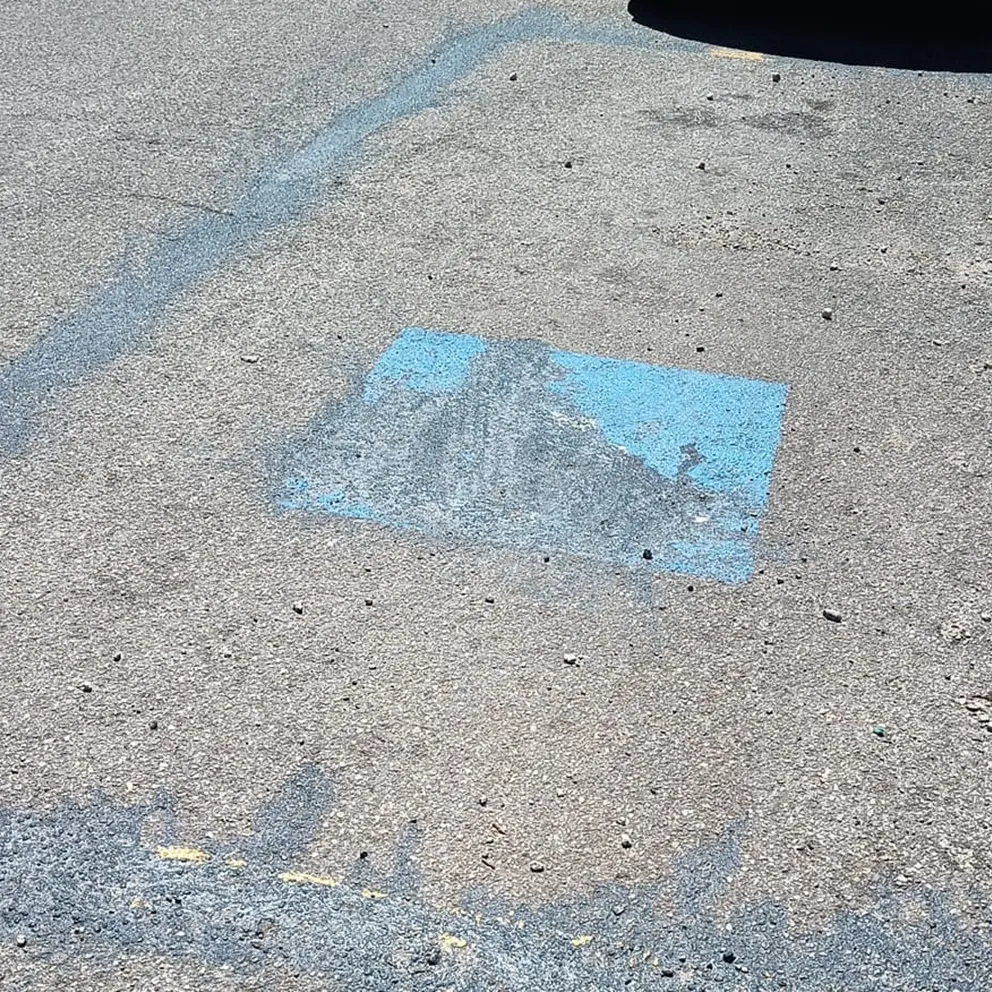 Roccella, oscurato il parcheggio per disabili: la denuncia dei residenti\n\u00A0\n