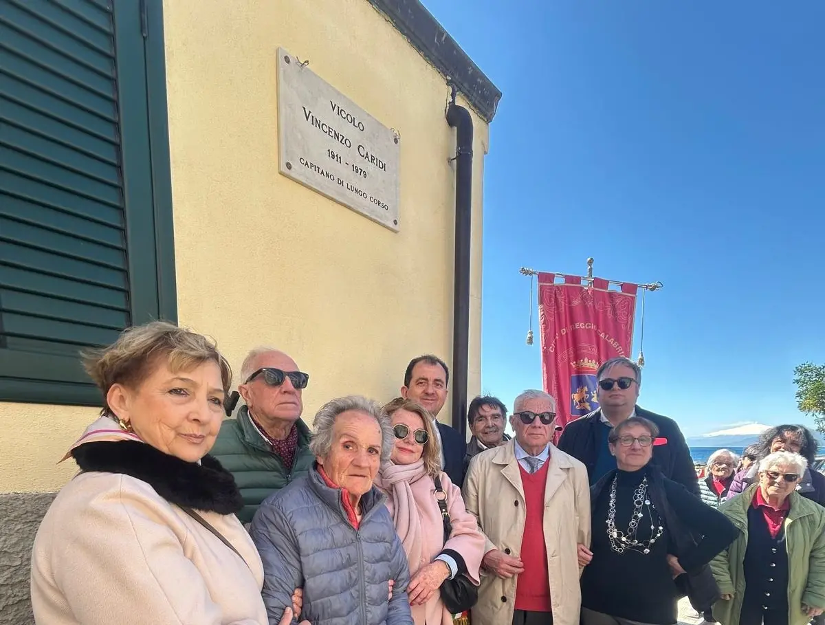 A Gallico\u00A0ricordata la figura\u00A0del capitano Vincenzo Caridi: intitolata una strada\n\n\n