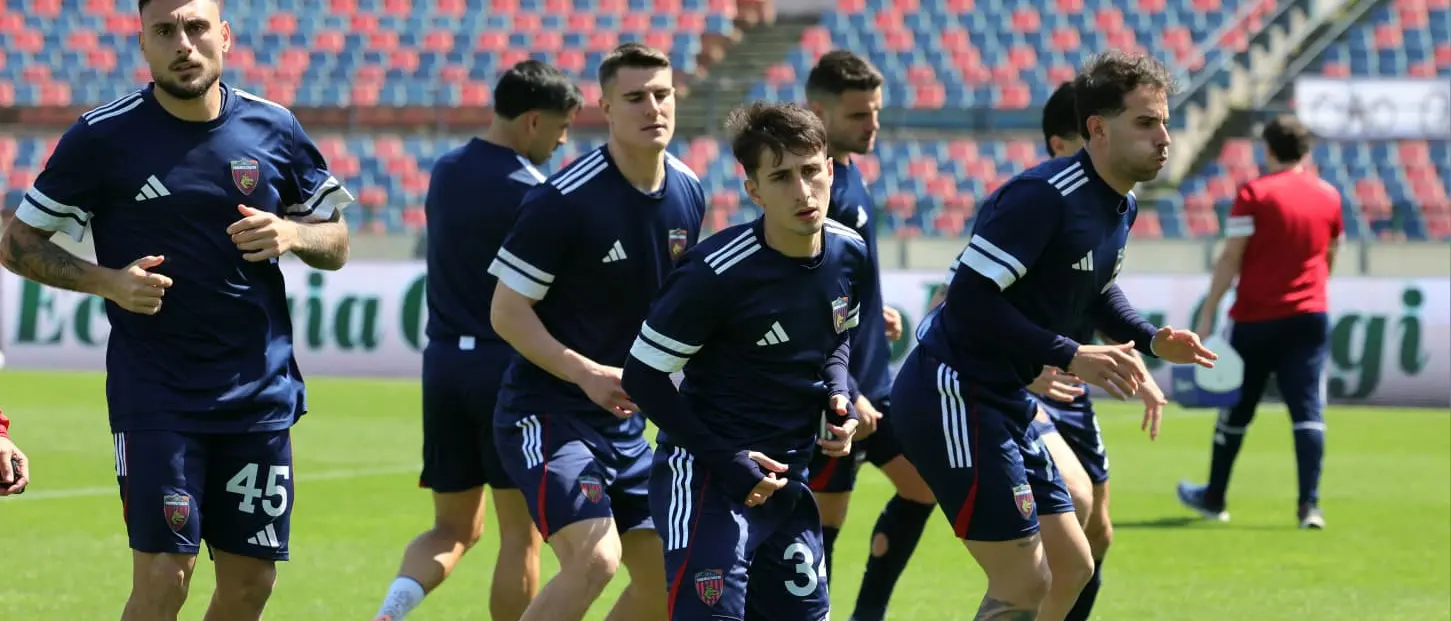 Cosenza, cambia il mondo dal 3° al 5° posto: il regolamento dei playoff di Serie C\n