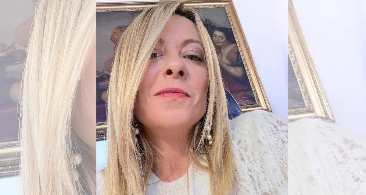 Meloni e il selfie con il\u00A0referente del clan Senese, la premier\u00A0accusa i media e rivendica la linea dura contro le mafie\n