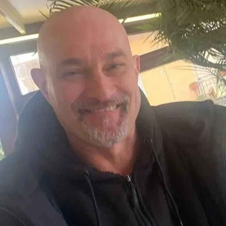 Autista travolto e ucciso dal suo pullman durante pellegrinaggio a Lourdes\n