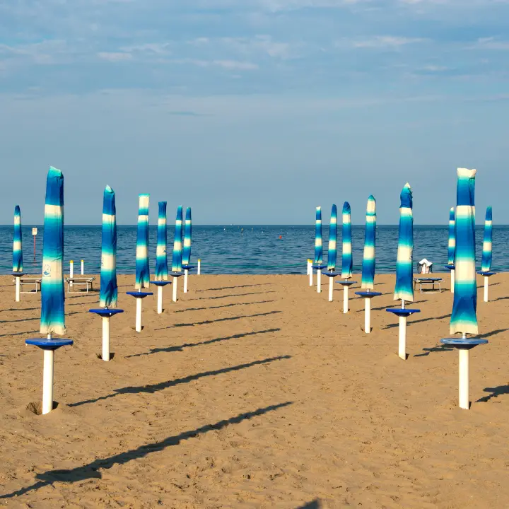 Aeroporti senza carburante, Federalberghi Calabria:\u00A0«Effetti devastanti sul turismo, a rischio le presenze straniere»\n