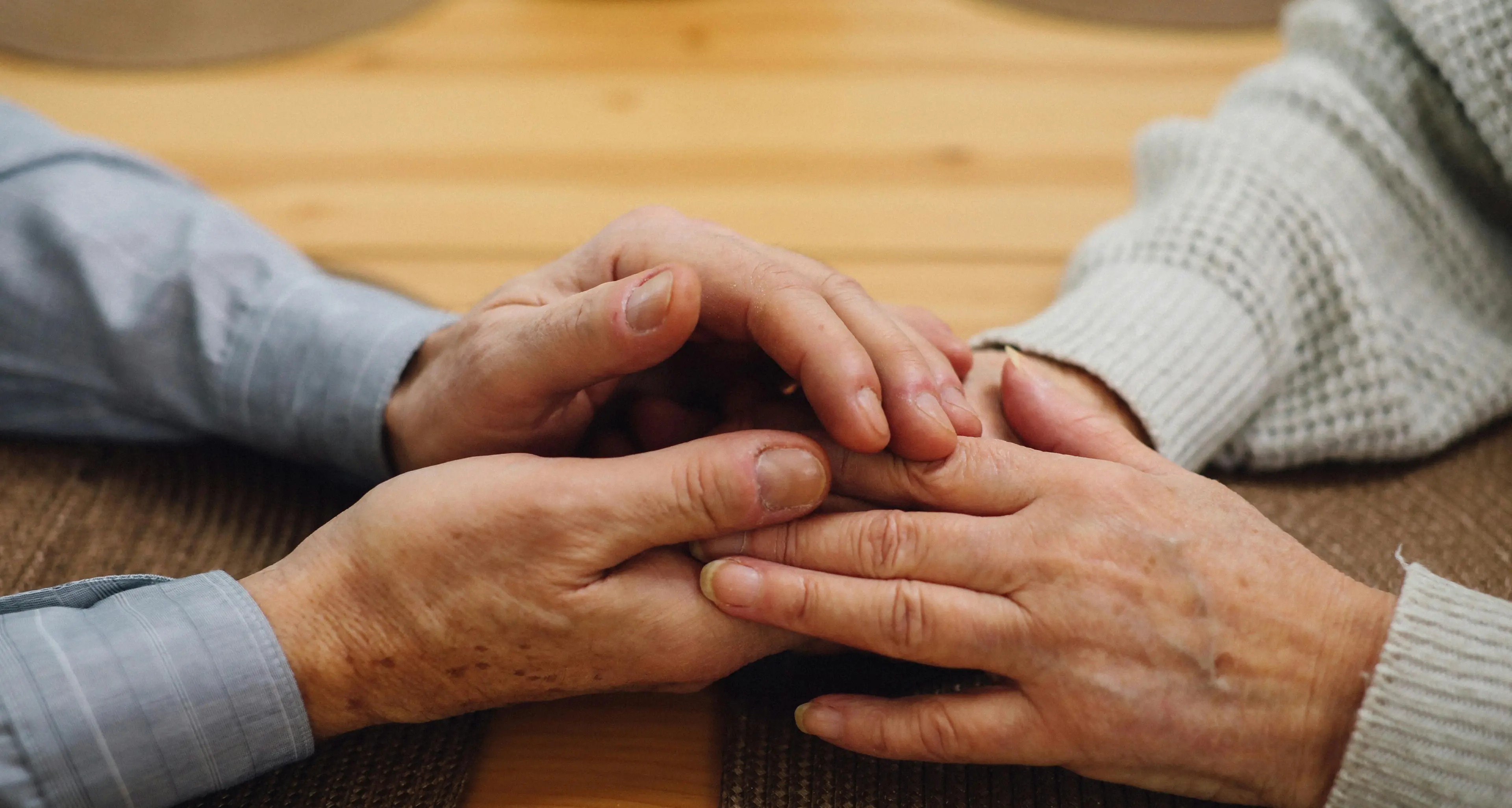 Italia sempre più longeva ma crescono le malattie croniche e al Sud si vive (e ci si cura) peggio\n