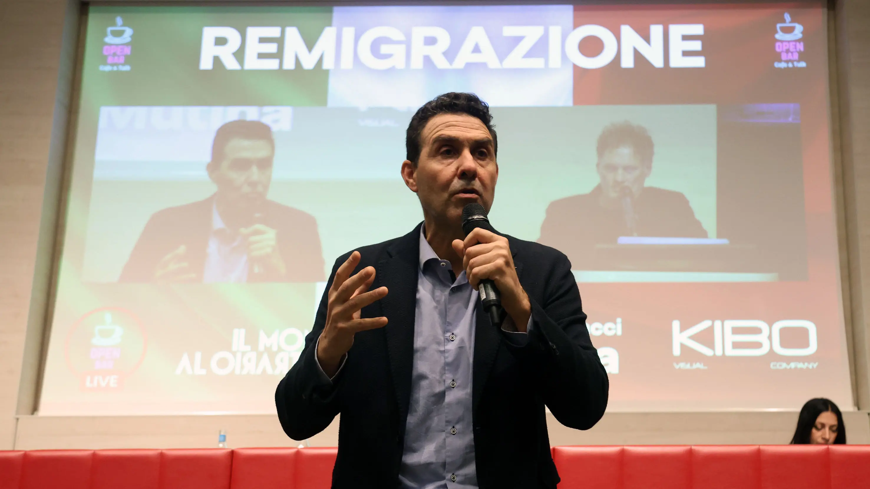 <p>Roberto Vannacci</p>\\n , Roberto Brancolini/Ipa