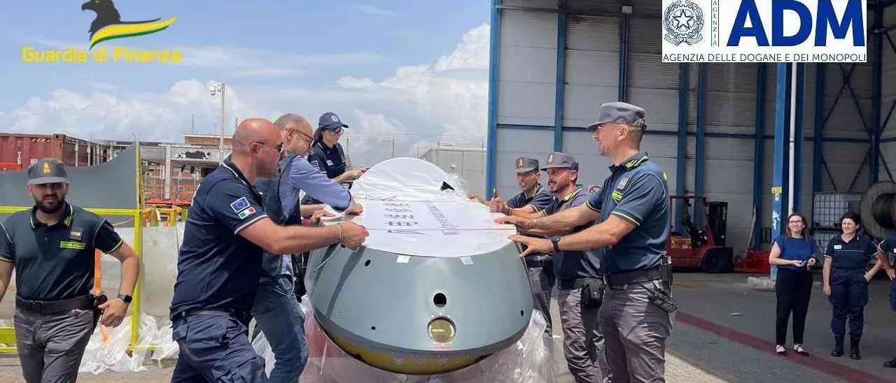 Droni sequestrati a Gioia Tauro, il patto dietro i traffici nel Mediterraneo:\u00A0armi in cambio di\u00A0petrolio libico\n