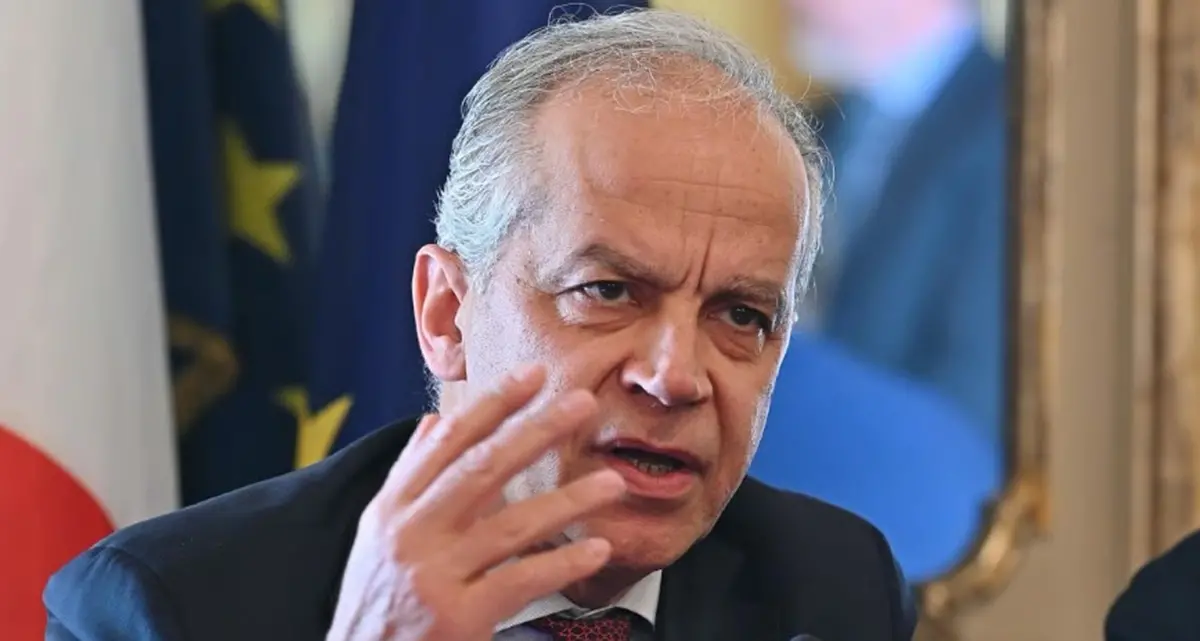 Claudia Conte e Piantedosi, il ministro\u00A0tace e dentro FdI cresce il pressing: «Bisogna chiarire»\n