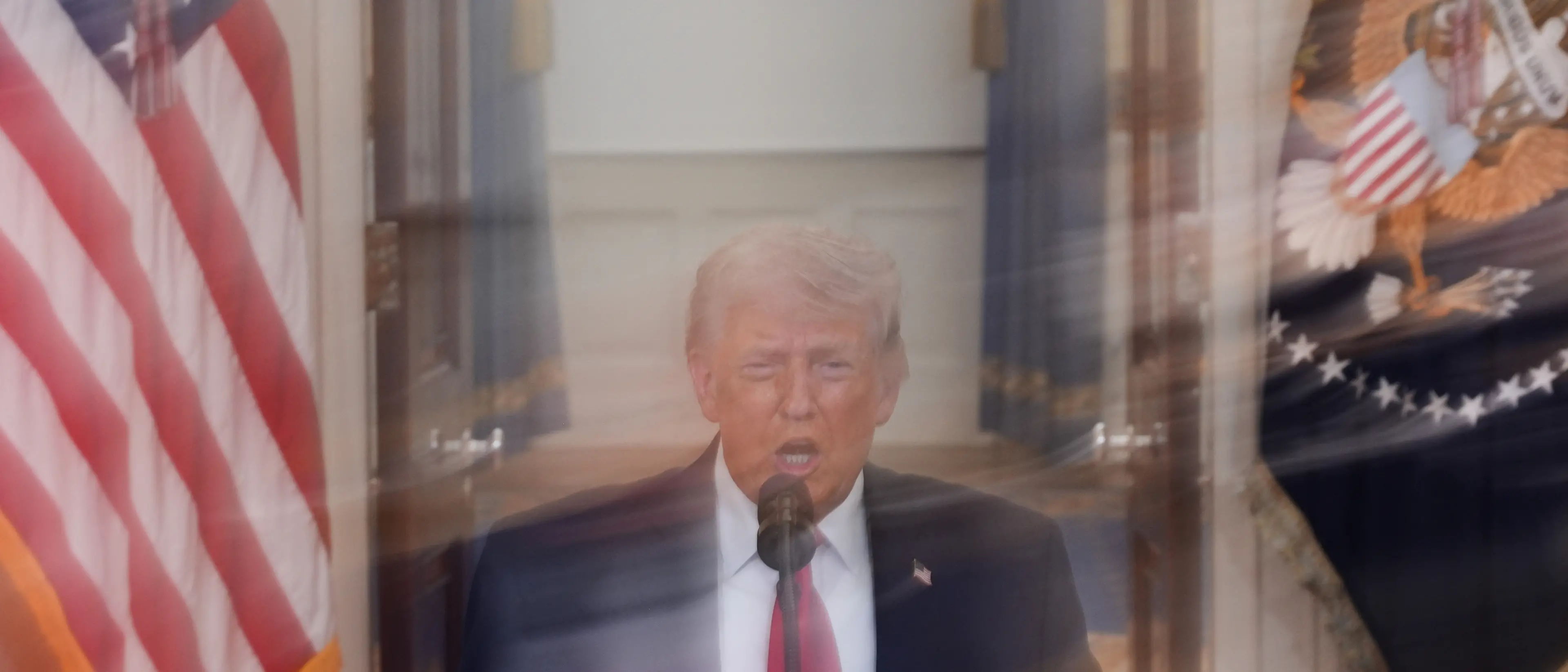 Trump annuncia la tregua con l’Iran: cessate il fuoco e nodo Hormuz, ma l’accordo resta fragile e pieno di ombre\n