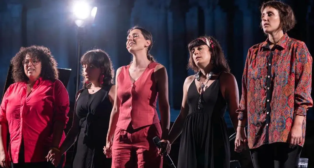 Simona Molinari e una band tutta al femminile pronte a conquistare il Politeama con “La donna è mobile”\n