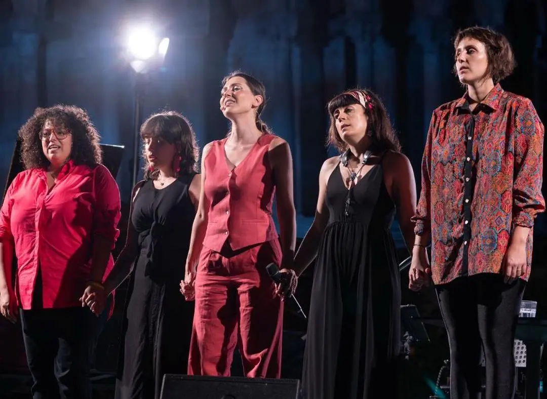 Simona Molinari e una band tutta al femminile pronte a conquistare il Politeama con “La donna è mobile”\n