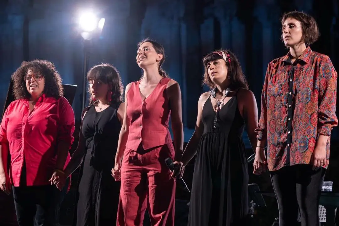 Simona Molinari e una band tutta al femminile pronte a conquistare il Politeama con “La donna è mobile”\n