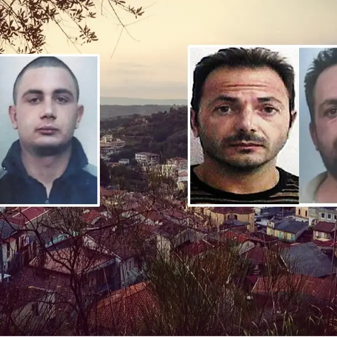 <p>Armi, droga e intimidazioni: scacco al locale di Ariola. Ecco tutti gli arrestati e gli indagati a piede libero – NOMI</p>