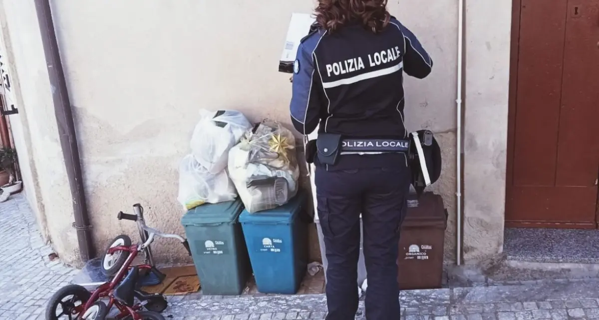 Rifiuti, controlli rafforzati a Nicotera: task force in campo e già una trentina di sanzioni irrogate\n