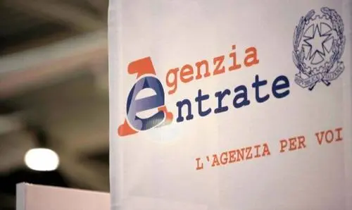 Più di 140 chilometri per un diritto, i commercialisti della Locride all’Agenzia delle Entrate: «Basta disagi, si istituisca uno sportello accertamenti a Locri»\n