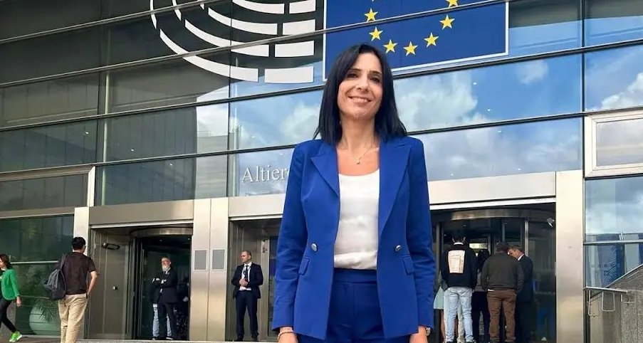 Giusi Princi porta a Bruxelles il tema della maternità negli studi: una sfida europea per garantire diritti, continuità formativa e parità reale\n